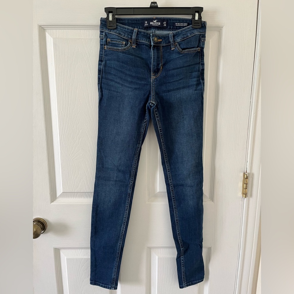 Hollister Mid-Rise Super Skinny Jeans
